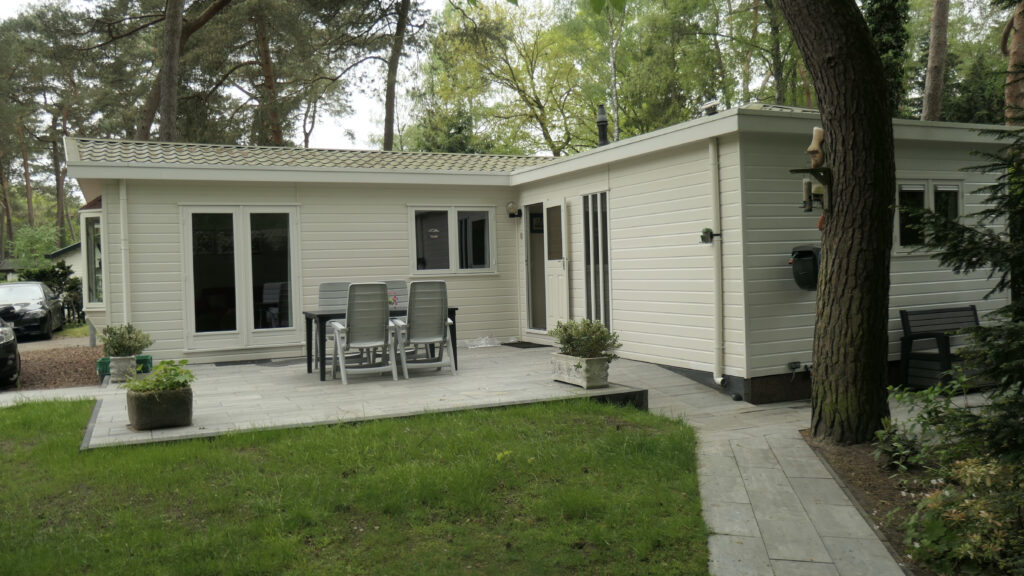Foto chalet vanuit tuin